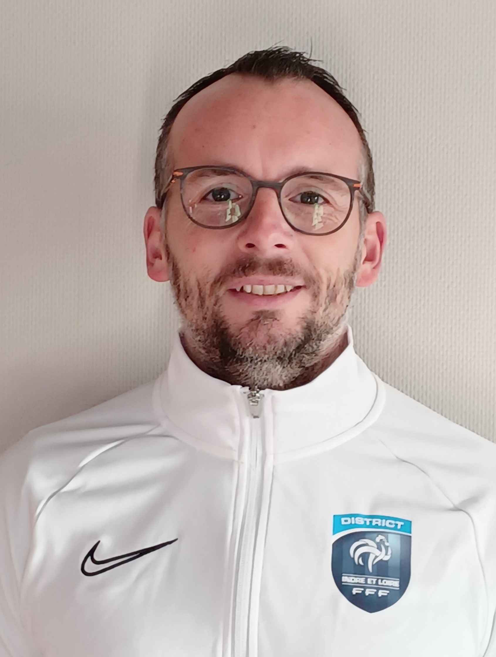 LES PERMANENTS DISTRICT DE FOOTBALL D INDRE ET LOIRE LES PERMANENTS DISTRICT DE FOOTBALL D INDRE ET LOIRE